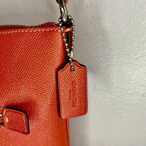 EUC Coach Rowan File Bag in Cross-Grain Leather - Picture 5 of 12